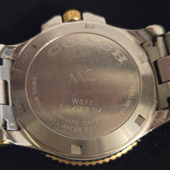 Coach CW W511 Mens Watch Swiss Quartz Movement Silver & Gold 2 Tone Band - Picture 7 of 10